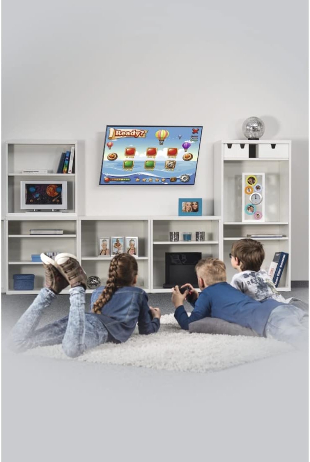 Hama TV Wandhalterung Neigbar für 32-75 Zoll Fernseher (VESA 400x400) (Ultraflache Fernsehhalterung (2,4 cm Wandabstand) – Stufenlos 10° neigbar, bis 35 kg Traglast.)